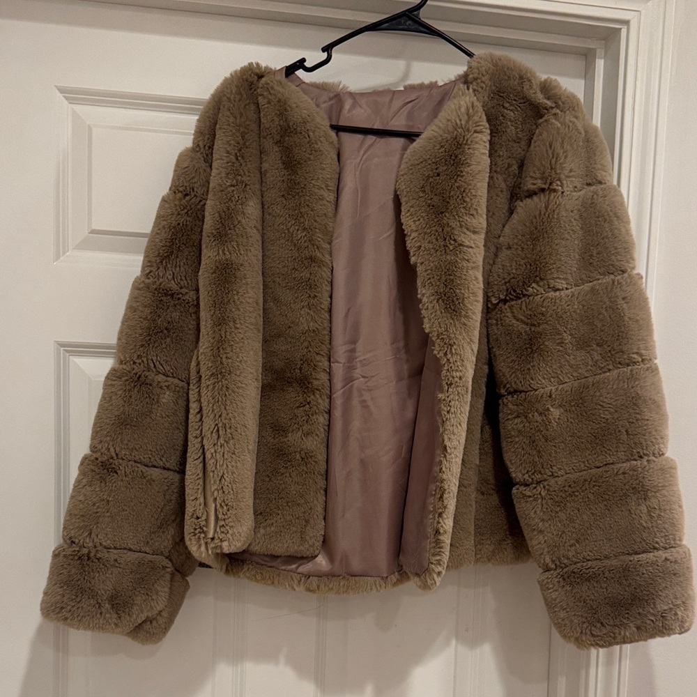 Women's Tan Faux Fur Jacket